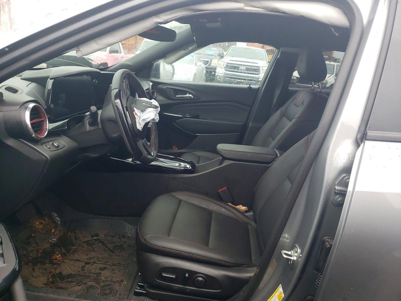 CHEVROLET TRAX