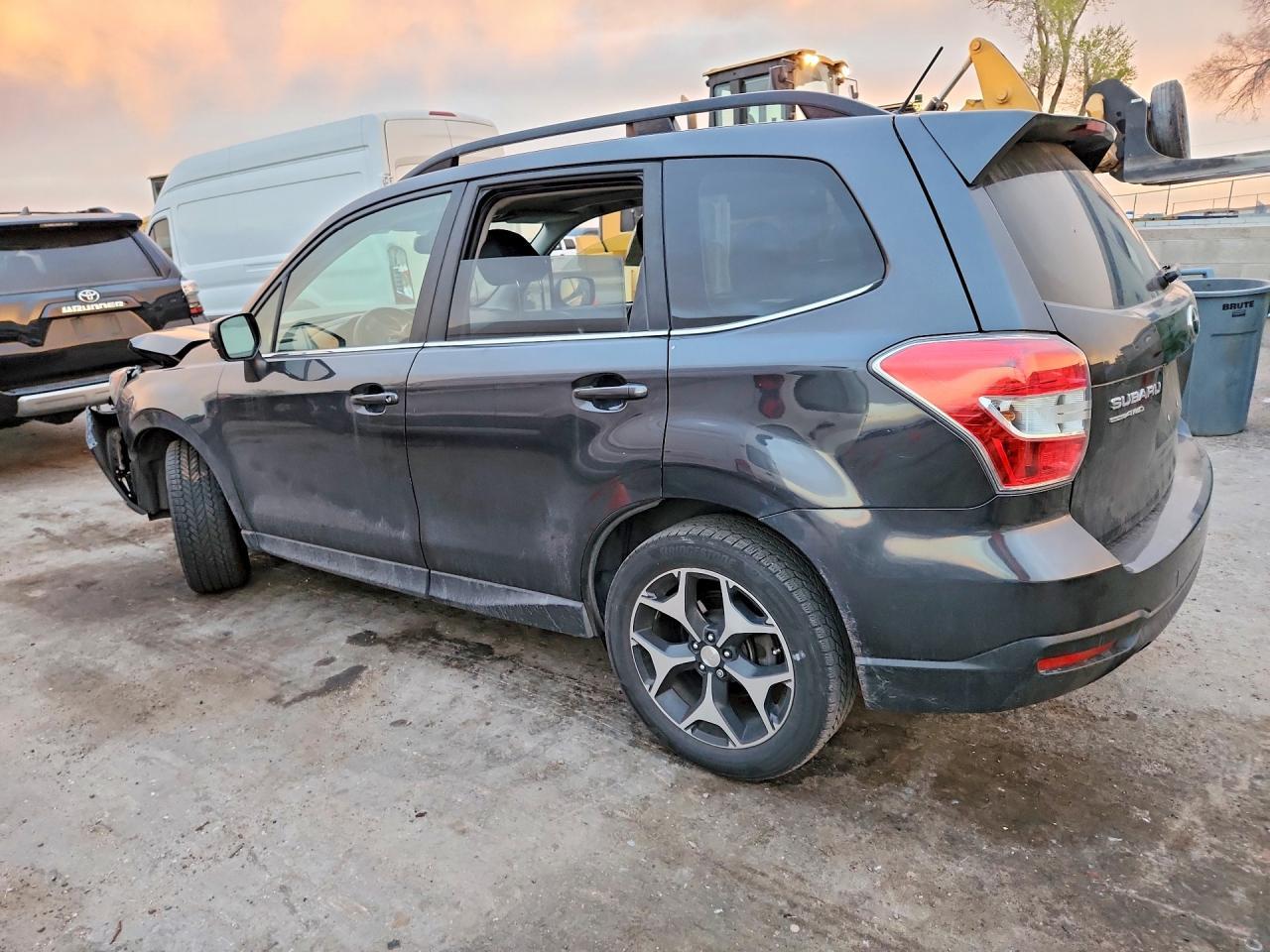 2015 SUBARU FORESTER — фото 2