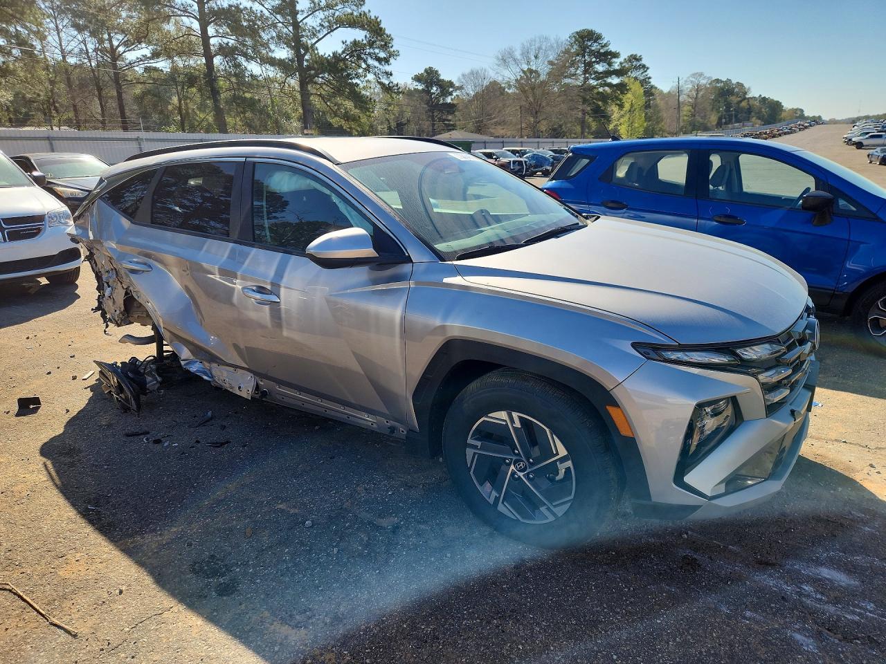HYUNDAI TUCSON HYBRID