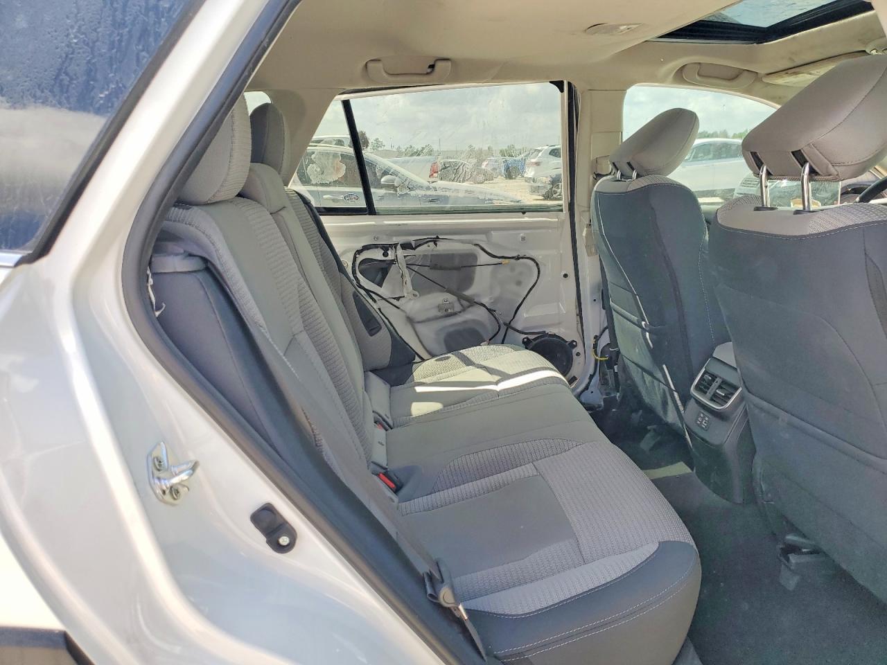 SUBARU OUTBACK