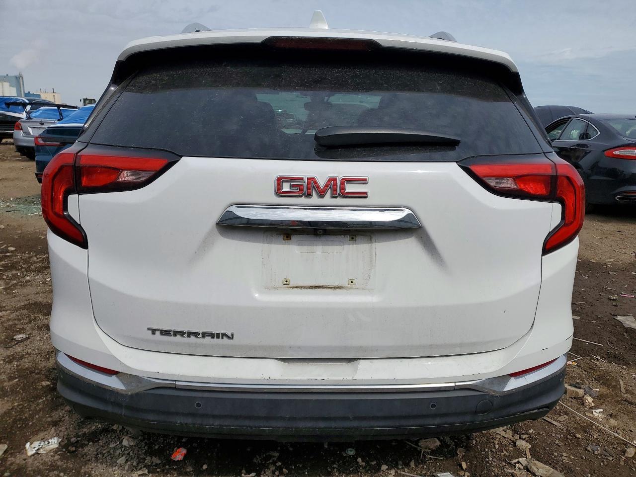 2020 GMC TERRAIN — фото 6