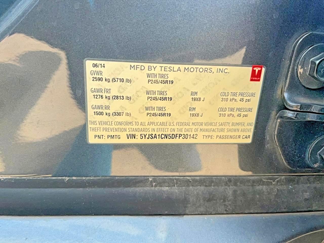 TESLA MODEL S