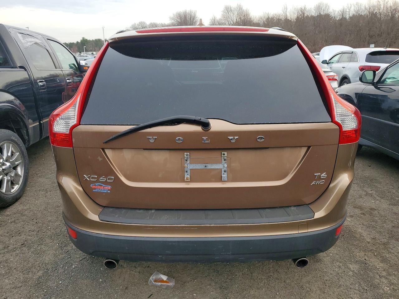 2013 VOLVO XC60 — фото 6