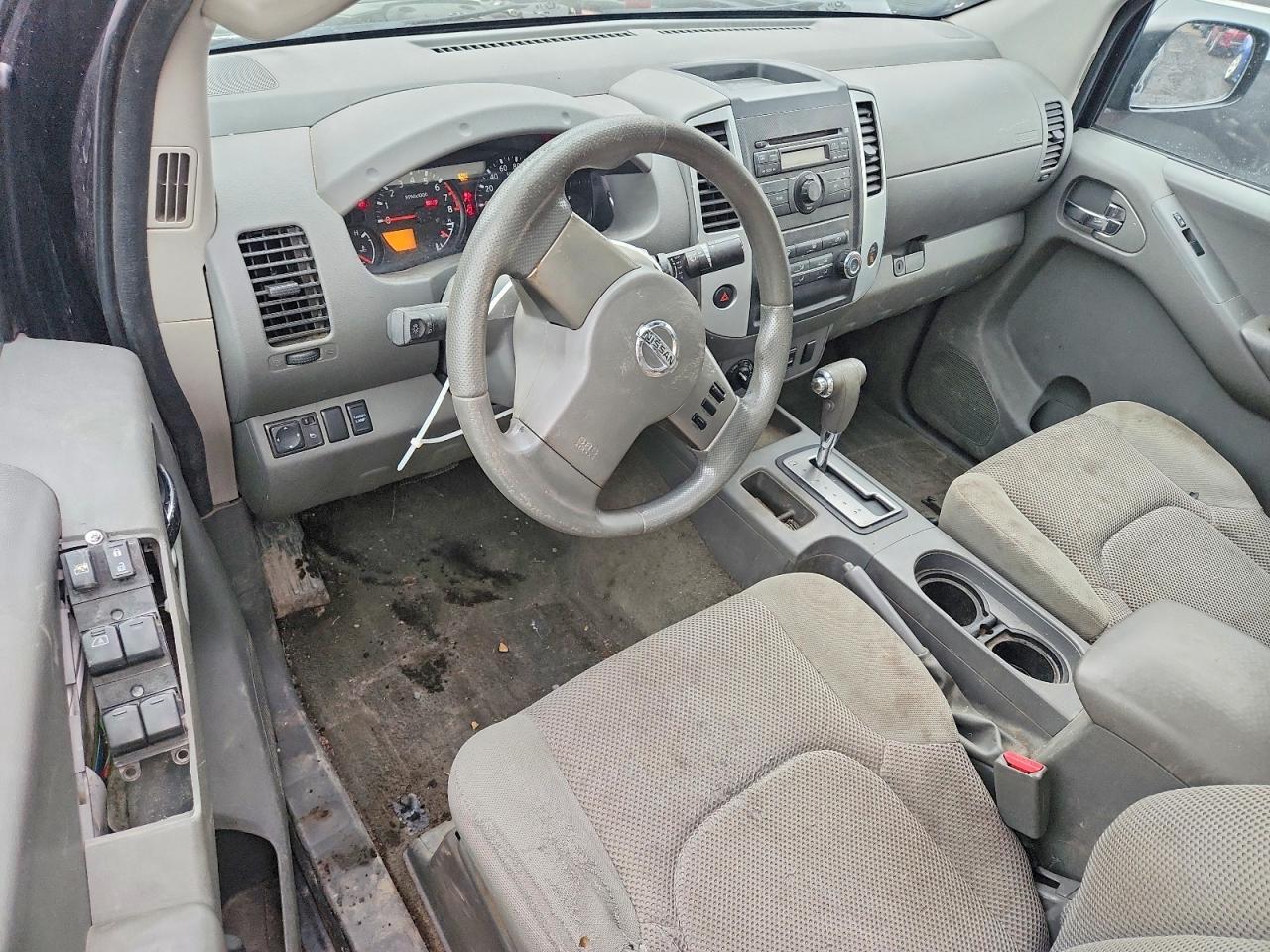2010 NISSAN FRONTIER — фото 8