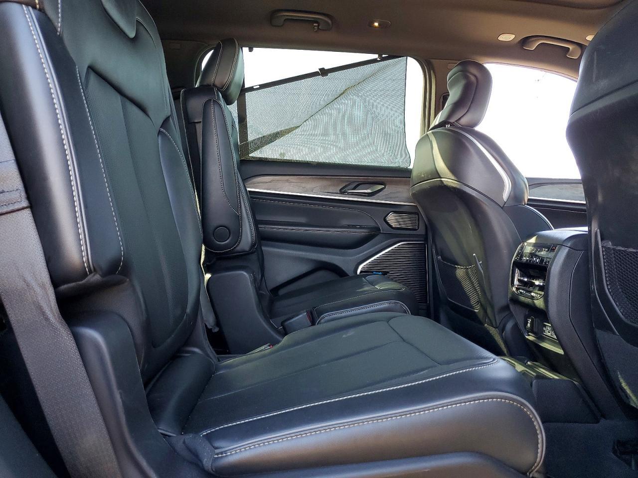 2021 JEEP GRAND CHEROKEE — фото 11