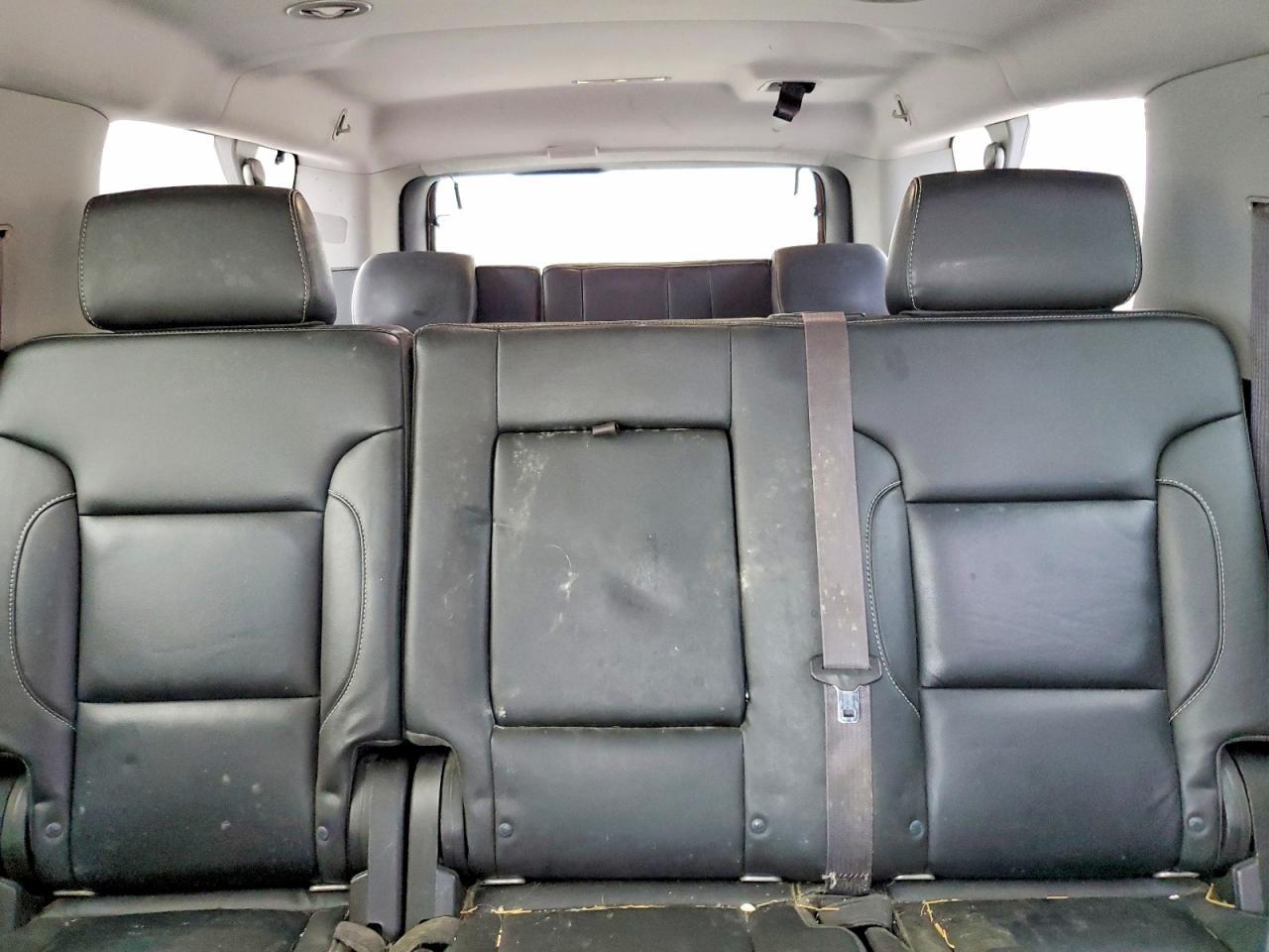 CHEVROLET SUBURBAN