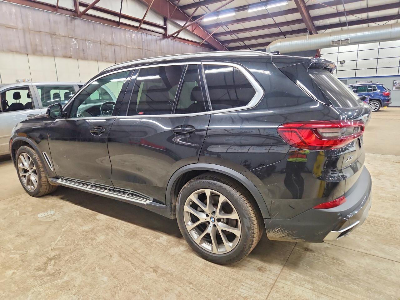 2019 BMW X5 — фото 2