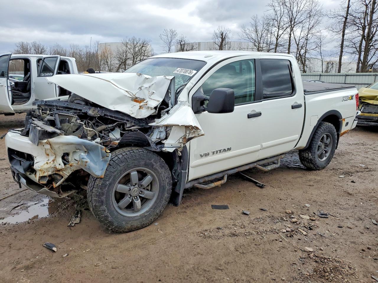 2013 NISSAN TITAN — фото 1