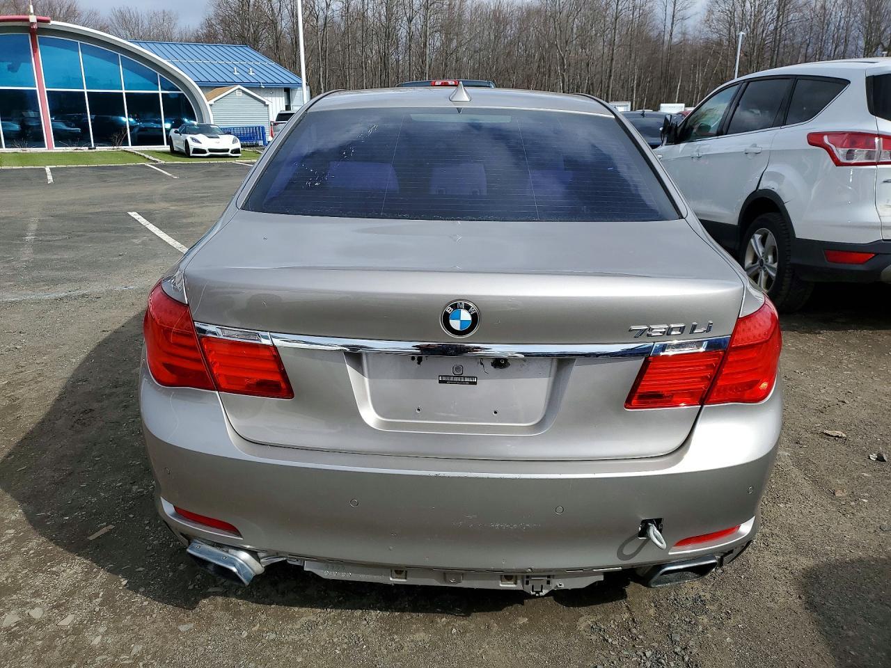 BMW 7 SERIES