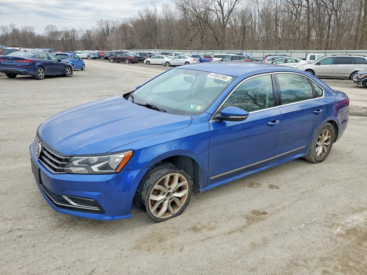 2017 VOLKSWAGEN PASSAT — фото 1