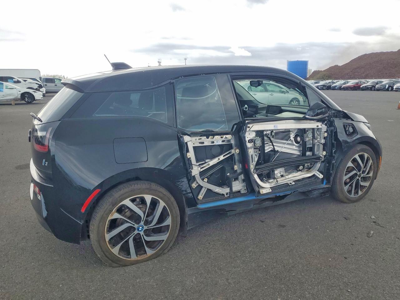 2017 BMW I3 — фото 3