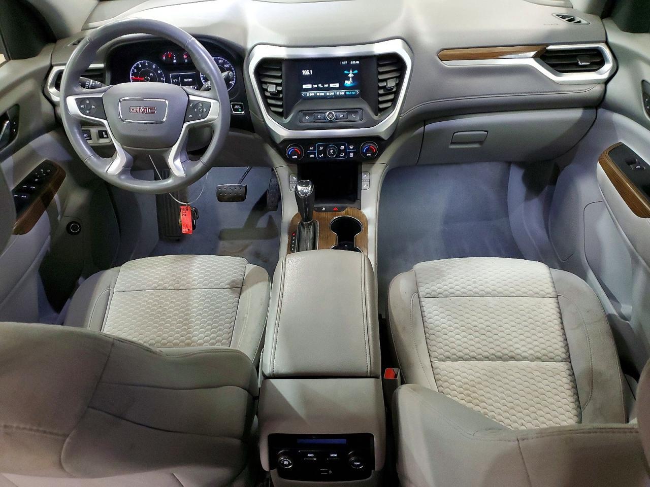 2017 GMC ACADIA — фото 8