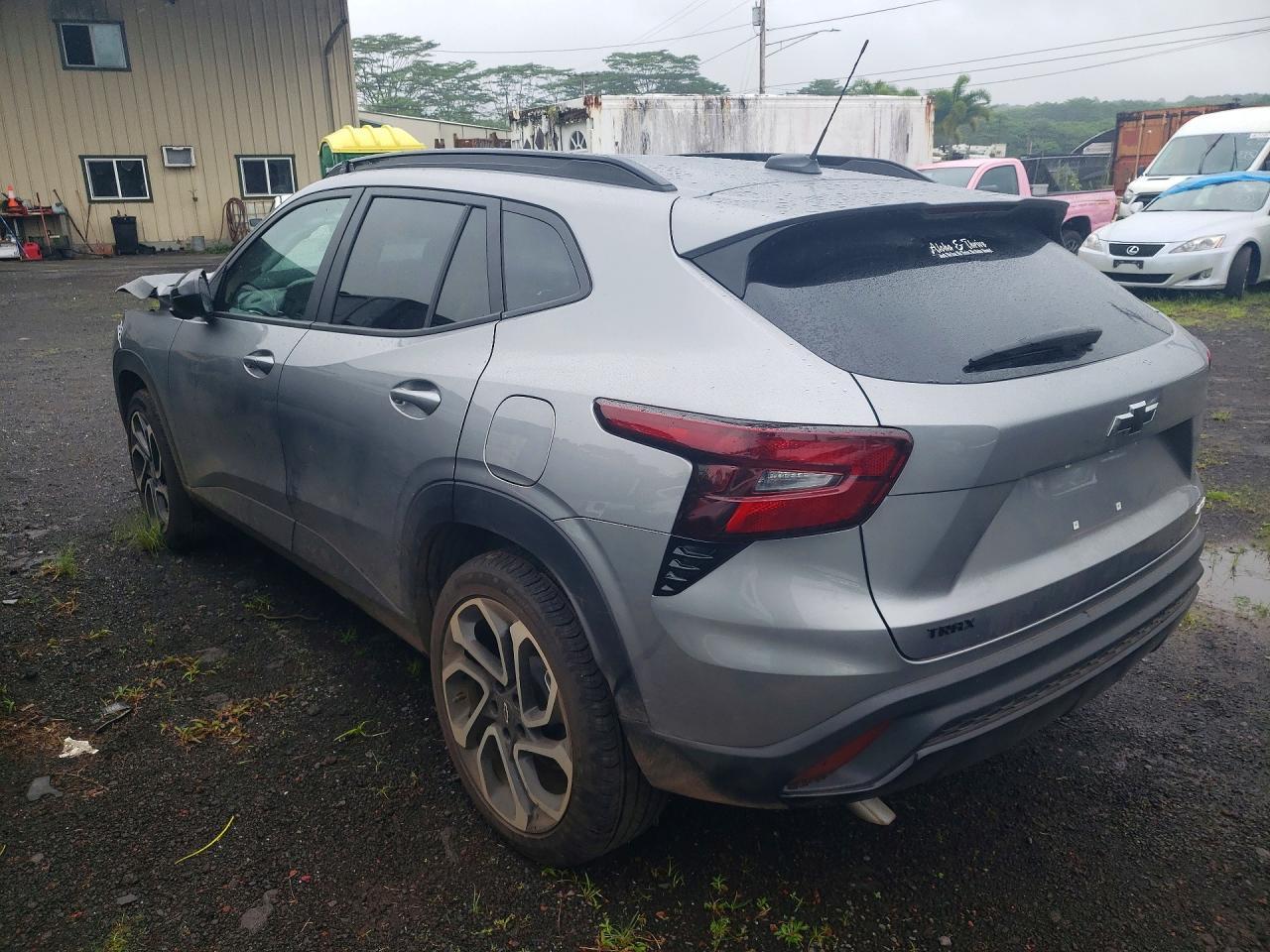 CHEVROLET TRAX