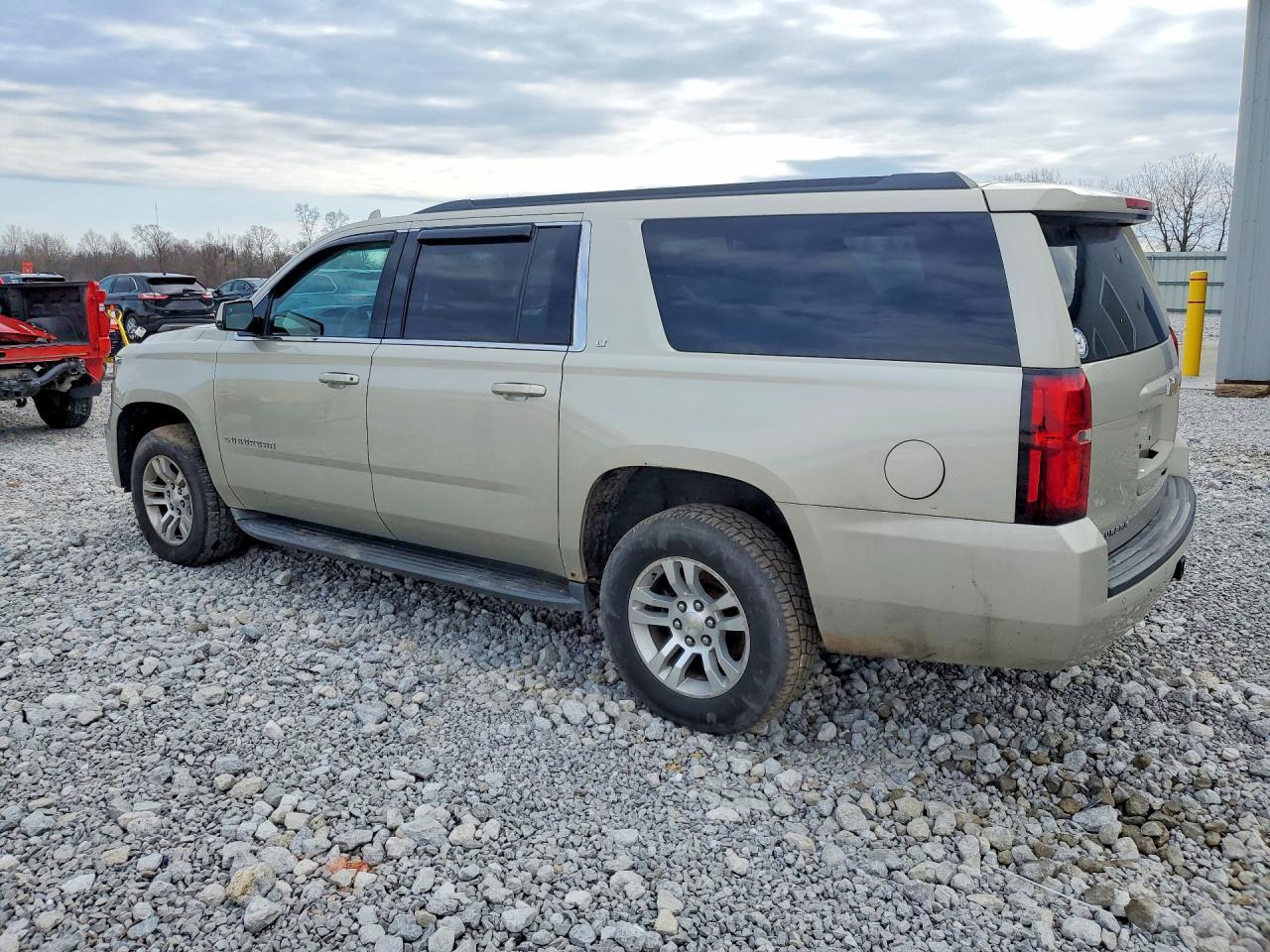 CHEVROLET SUBURBAN