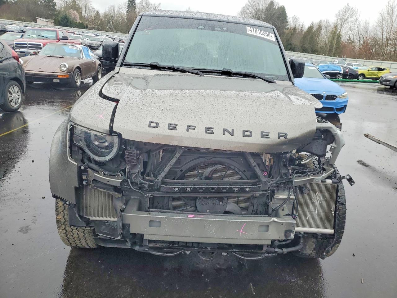LAND ROVER DEFENDER