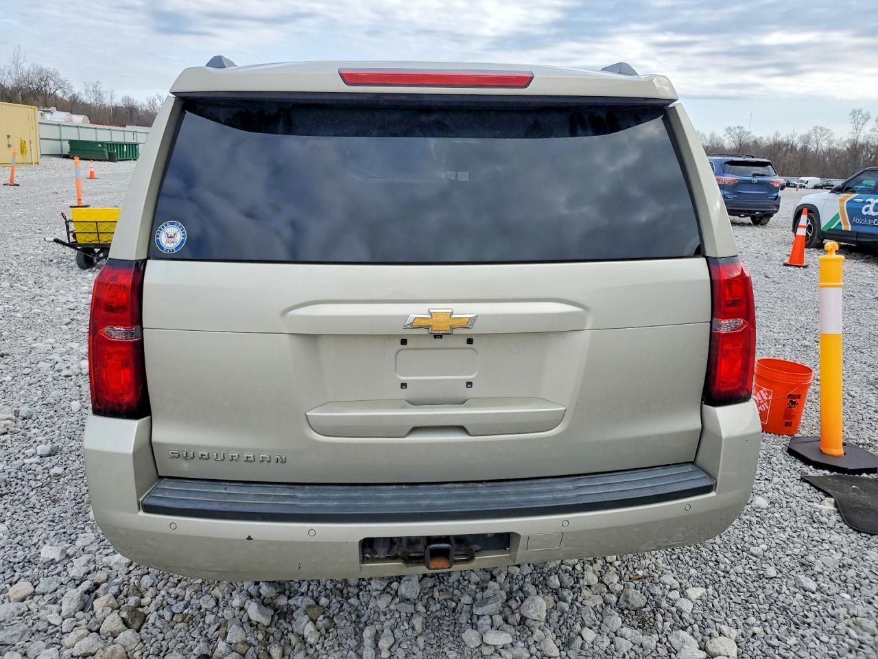 CHEVROLET SUBURBAN