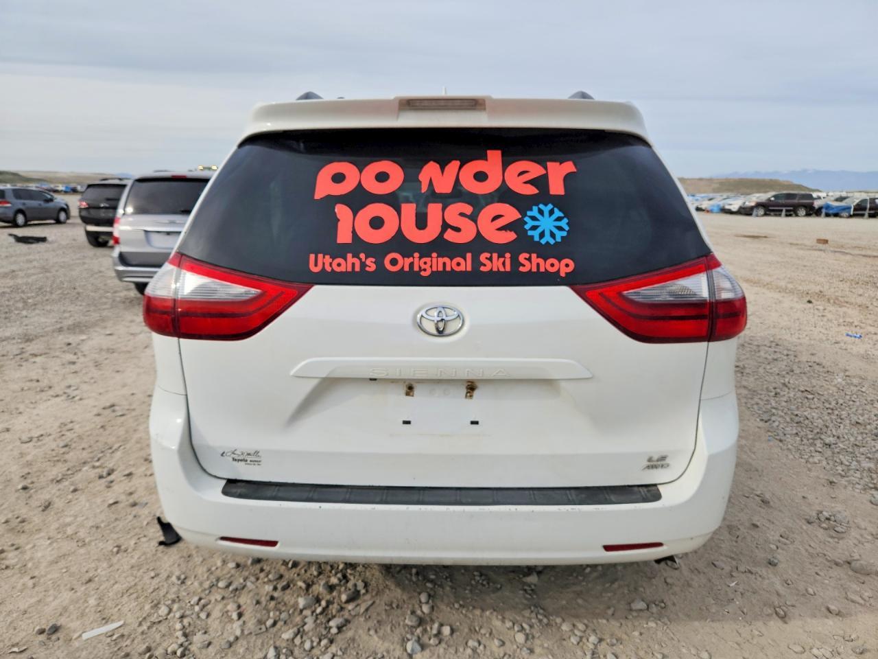 TOYOTA SIENNA