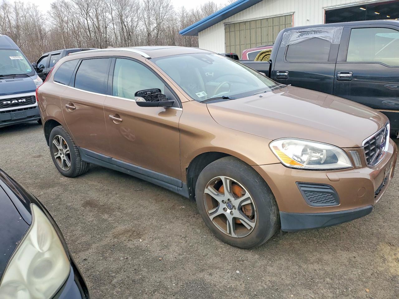 2013 VOLVO XC60 — фото 4