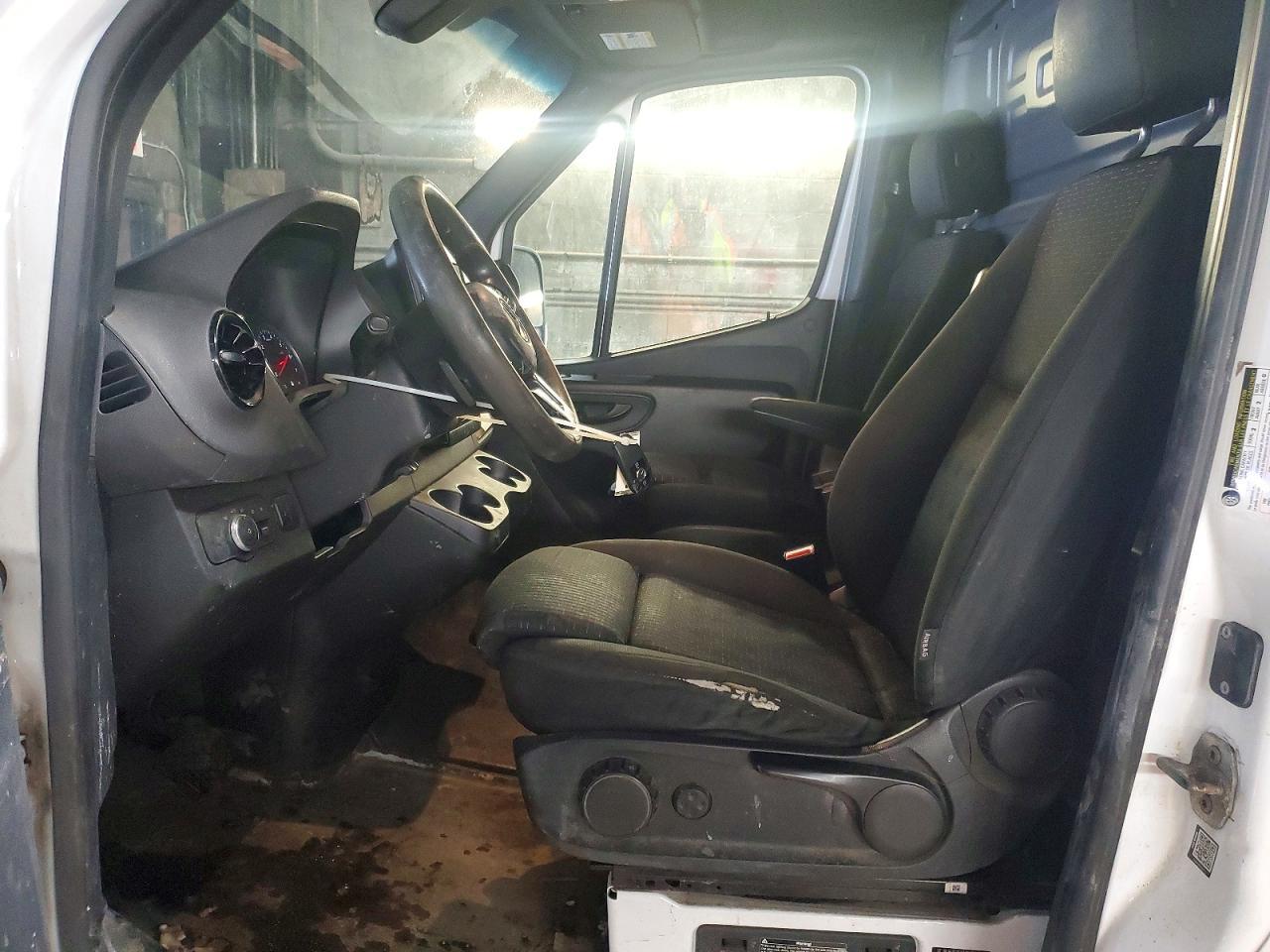 MERCEDES-BENZ SPRINTER
