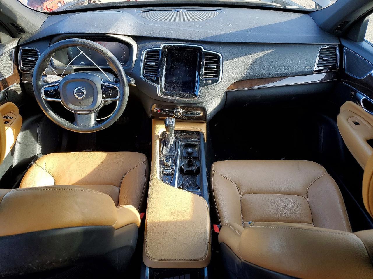 2016 VOLVO XC90 — фото 8