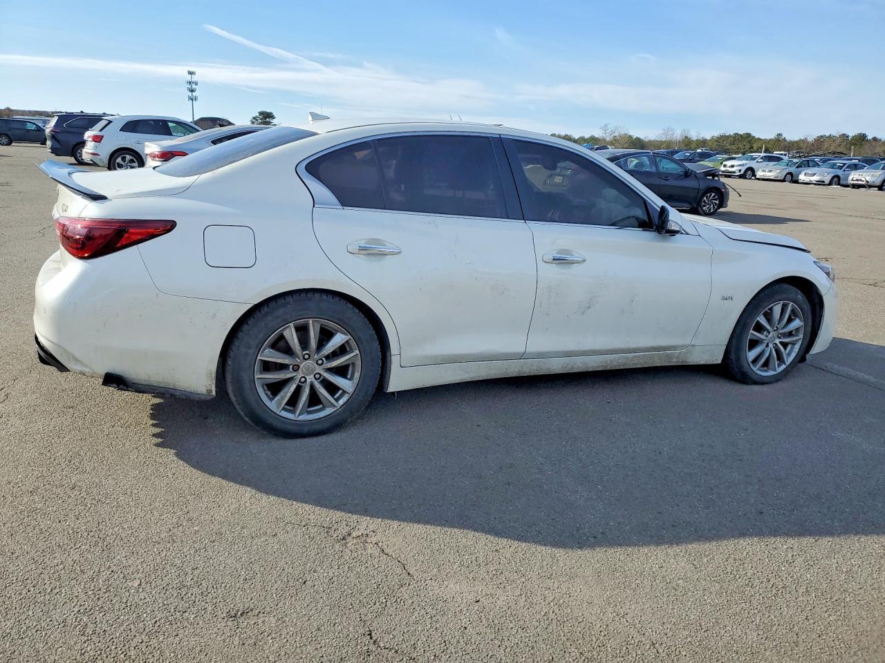 INFINITI Q50