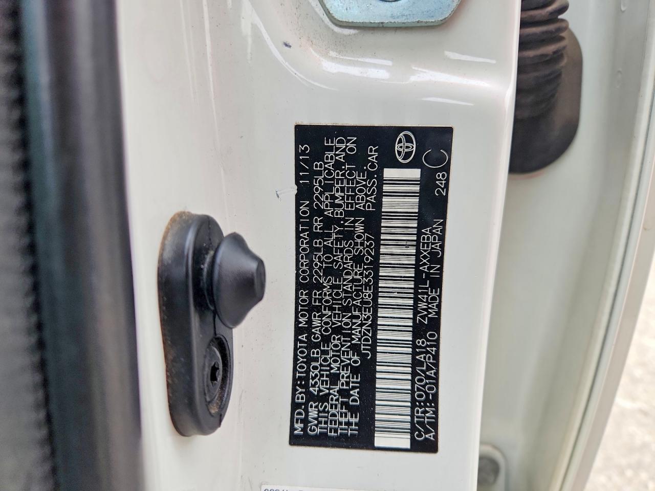 2014 TOYOTA PRIUS V — фото 12