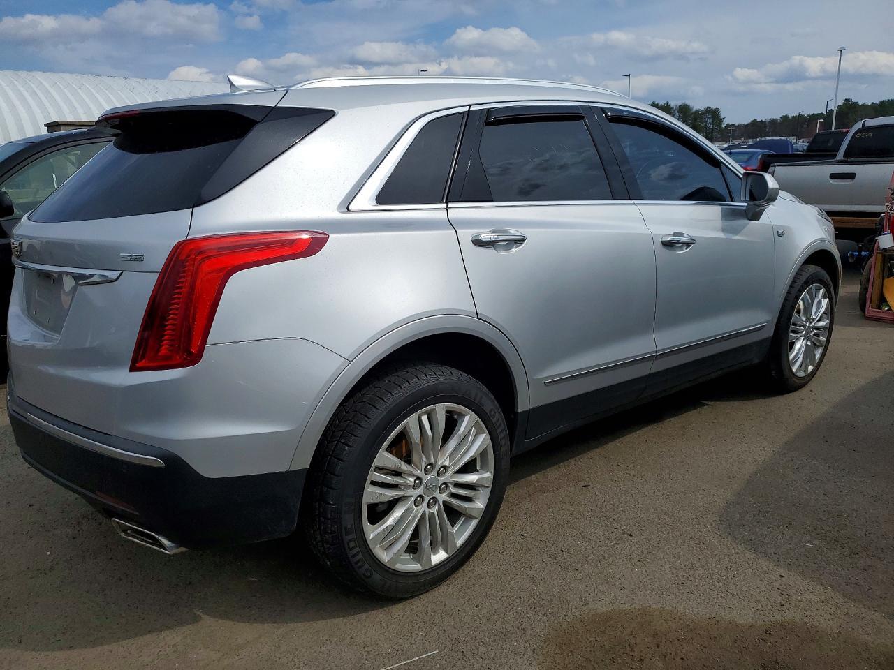 2018 CADILLAC XT5 — фото 3