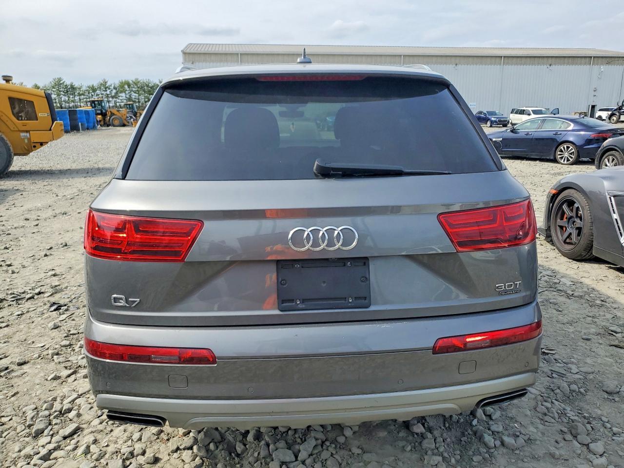2017 AUDI Q7 — фото 6