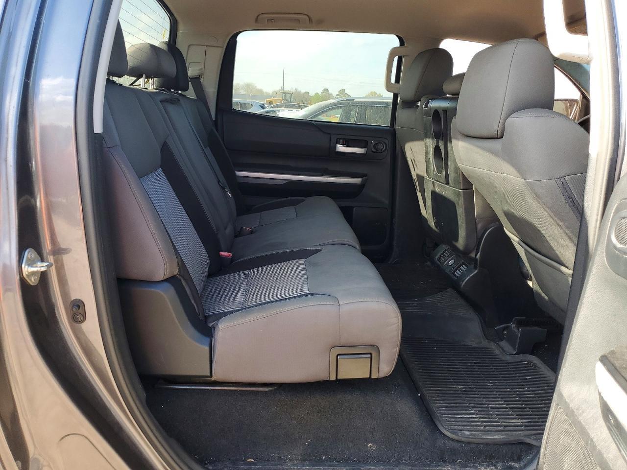 2017 TOYOTA TUNDRA — фото 10