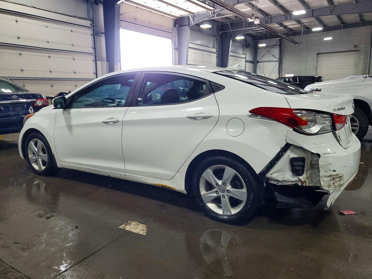 2013 HYUNDAI ELANTRA — фото 2