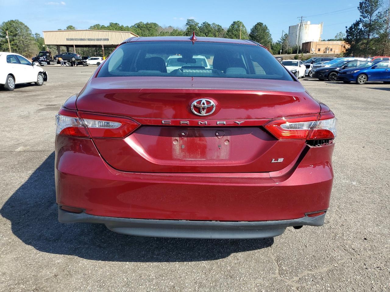 TOYOTA CAMRY
