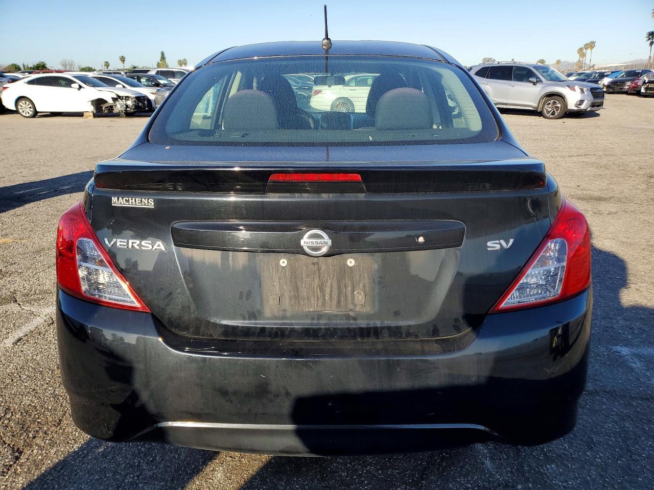 2017 NISSAN VERSA — фото 6