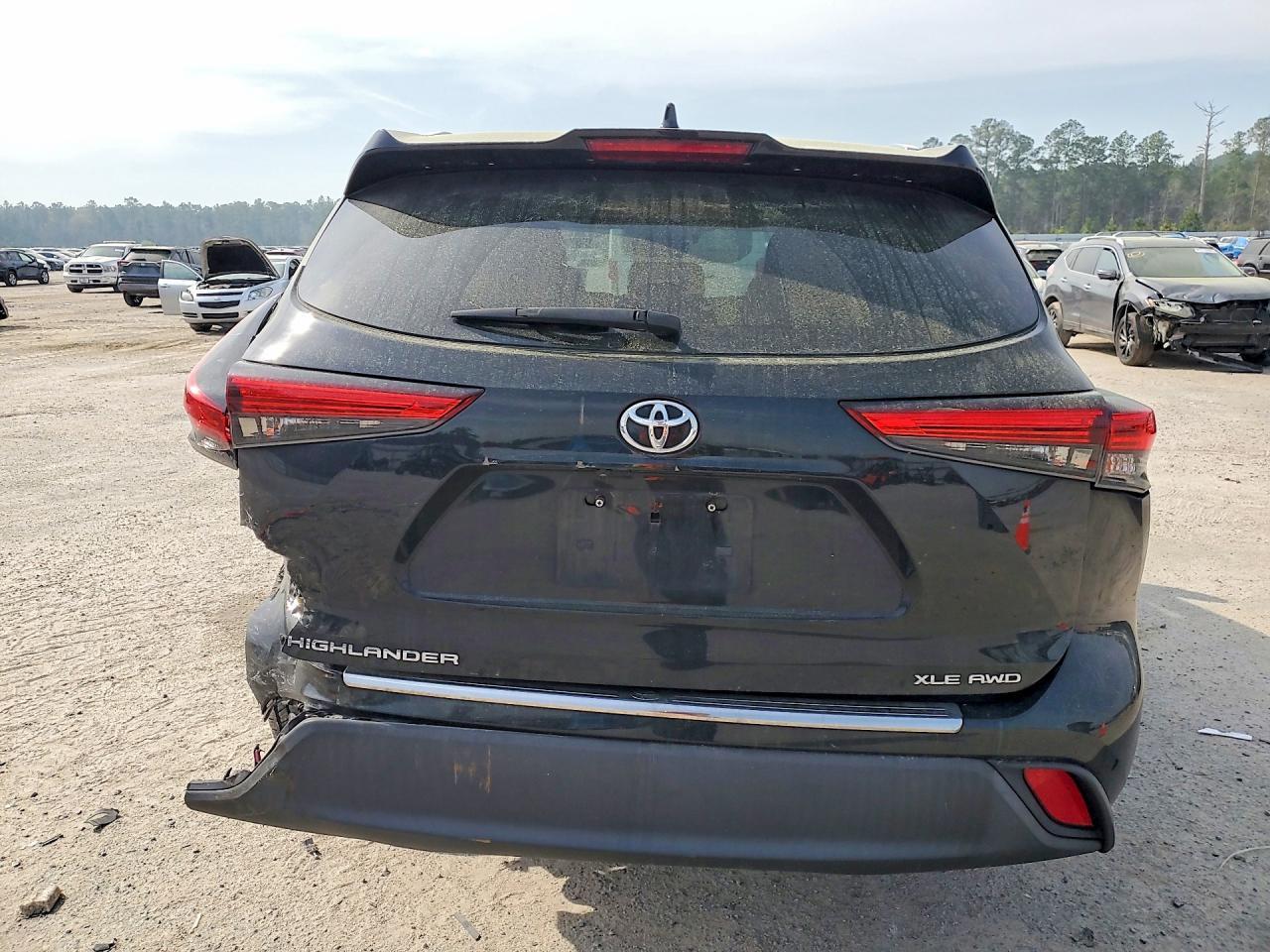 TOYOTA HIGHLANDER