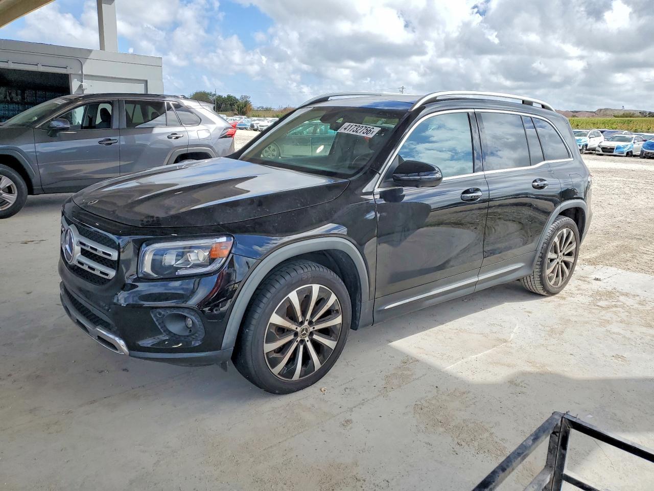 MERCEDES-BENZ GLB-CLASS