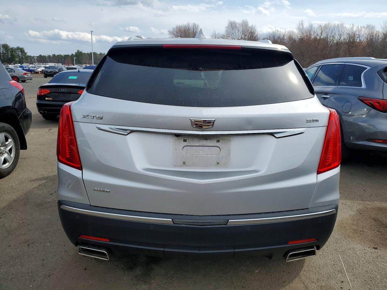 2018 CADILLAC XT5 — фото 6