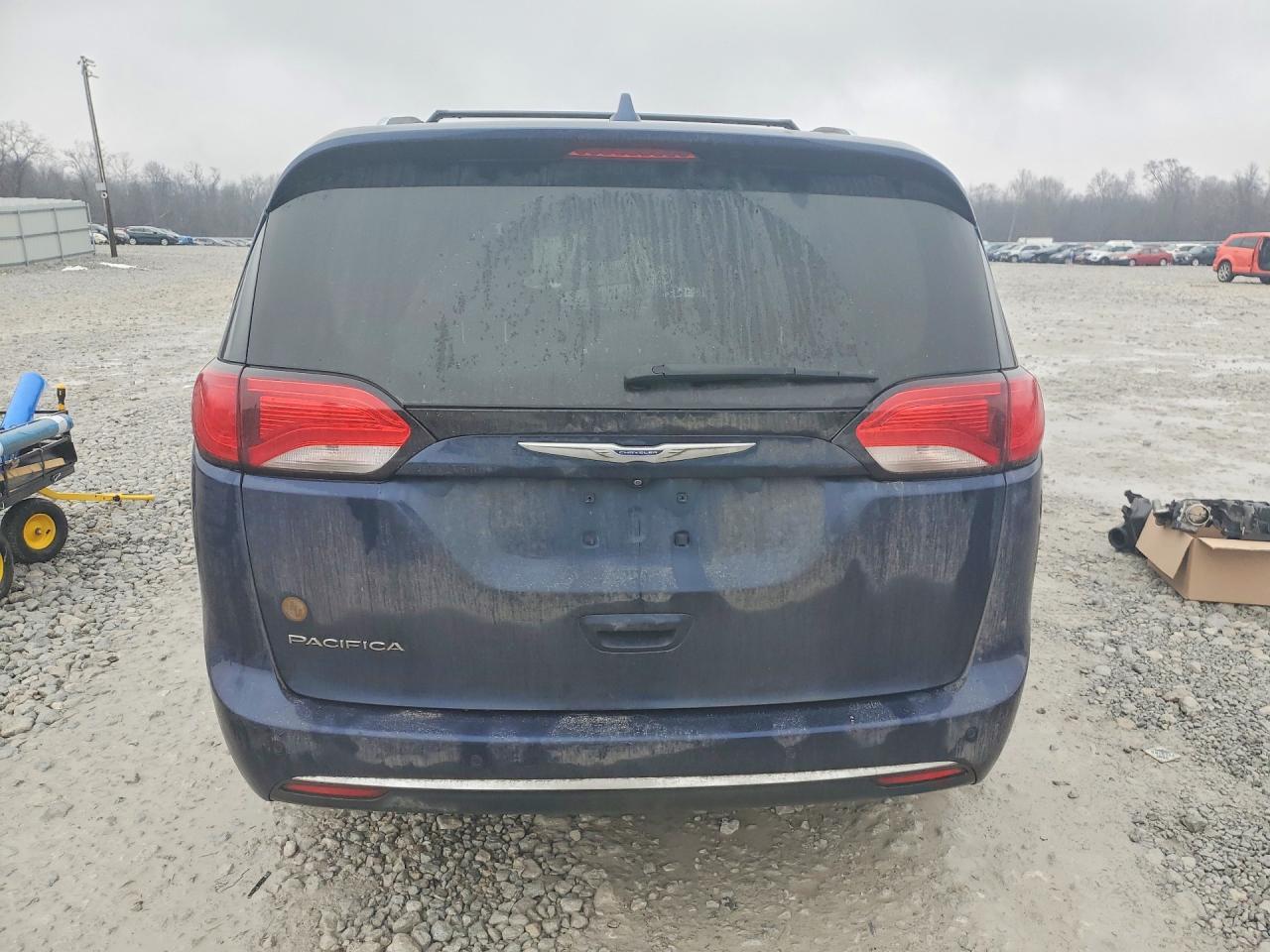 CHRYSLER PACIFICA