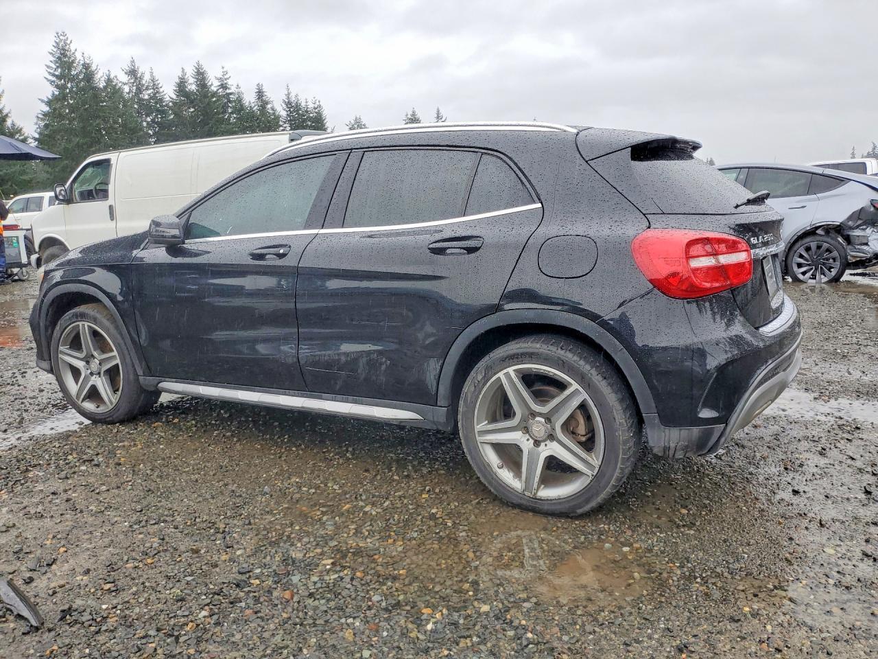 2015 MERCEDES-BENZ GLA-CLASS — фото 2