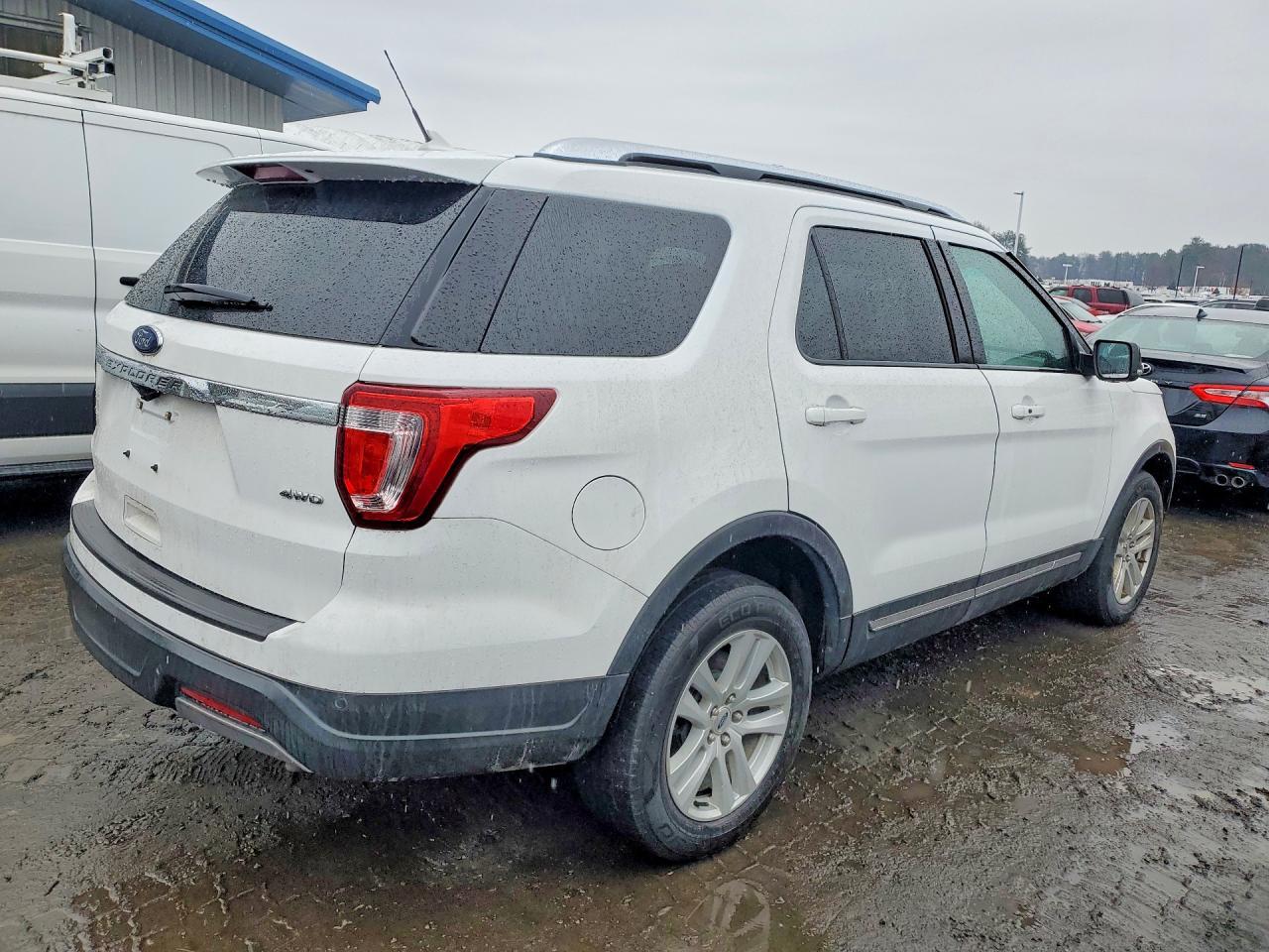 FORD EXPLORER