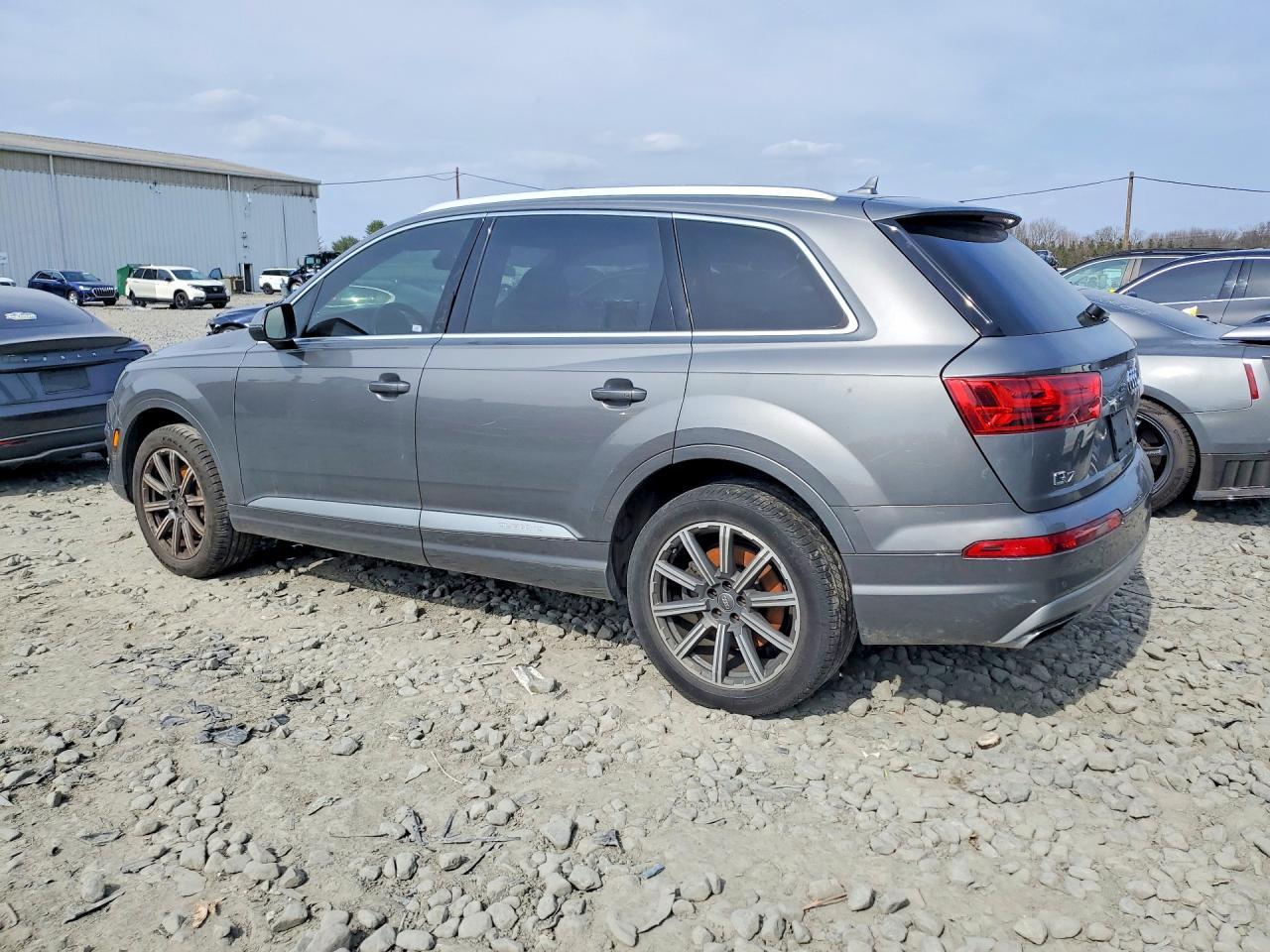 2017 AUDI Q7 — фото 2
