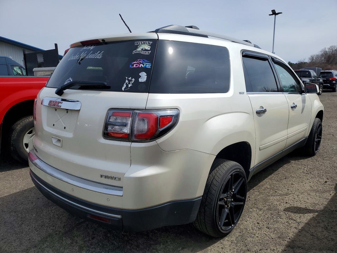 2014 GMC ACADIA — фото 3