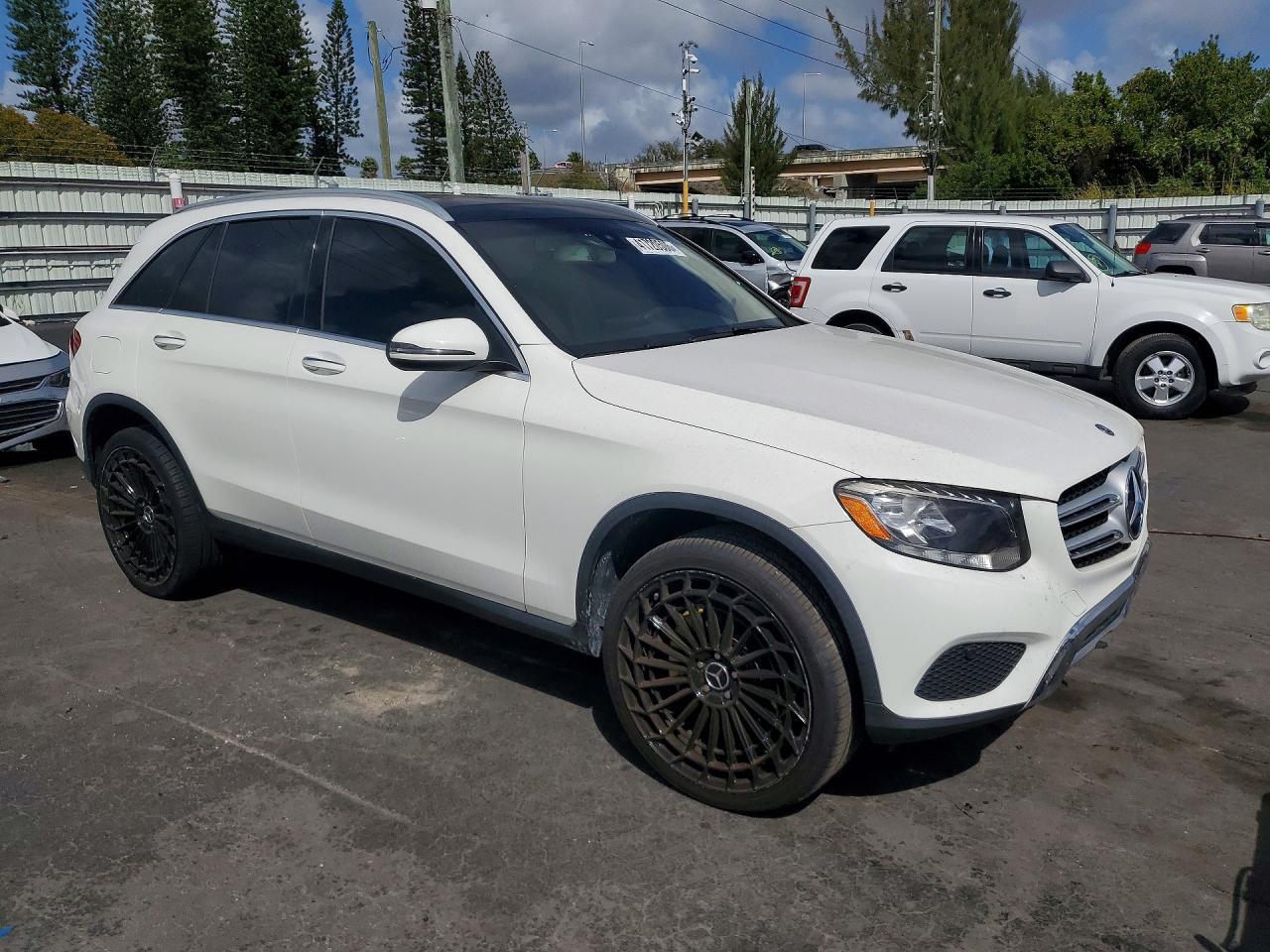 2018 MERCEDES-BENZ GLC-CLASS — фото 4