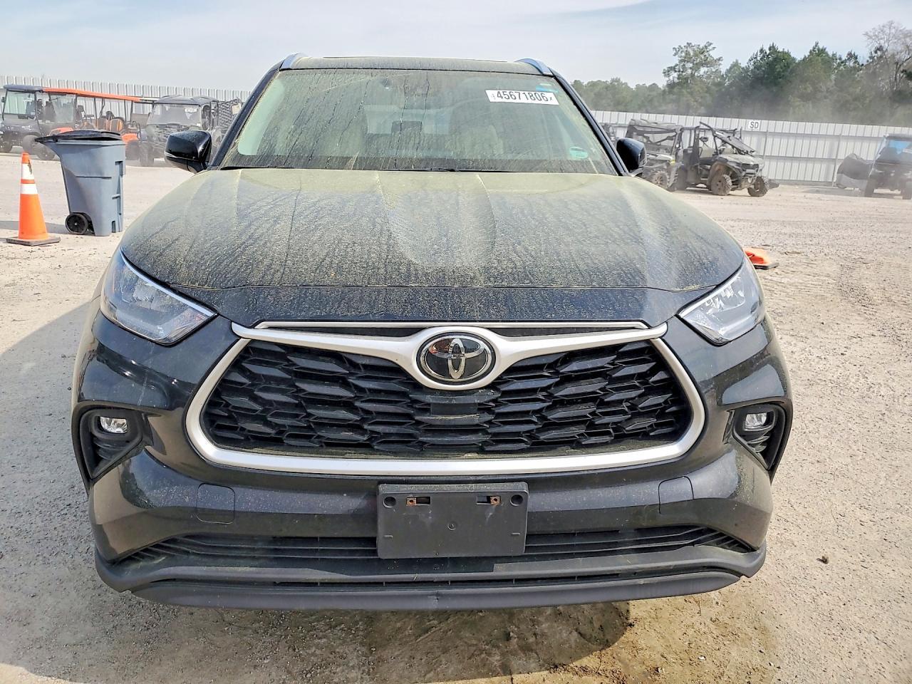 TOYOTA HIGHLANDER