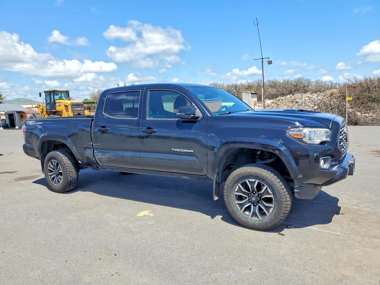 TOYOTA TACOMA