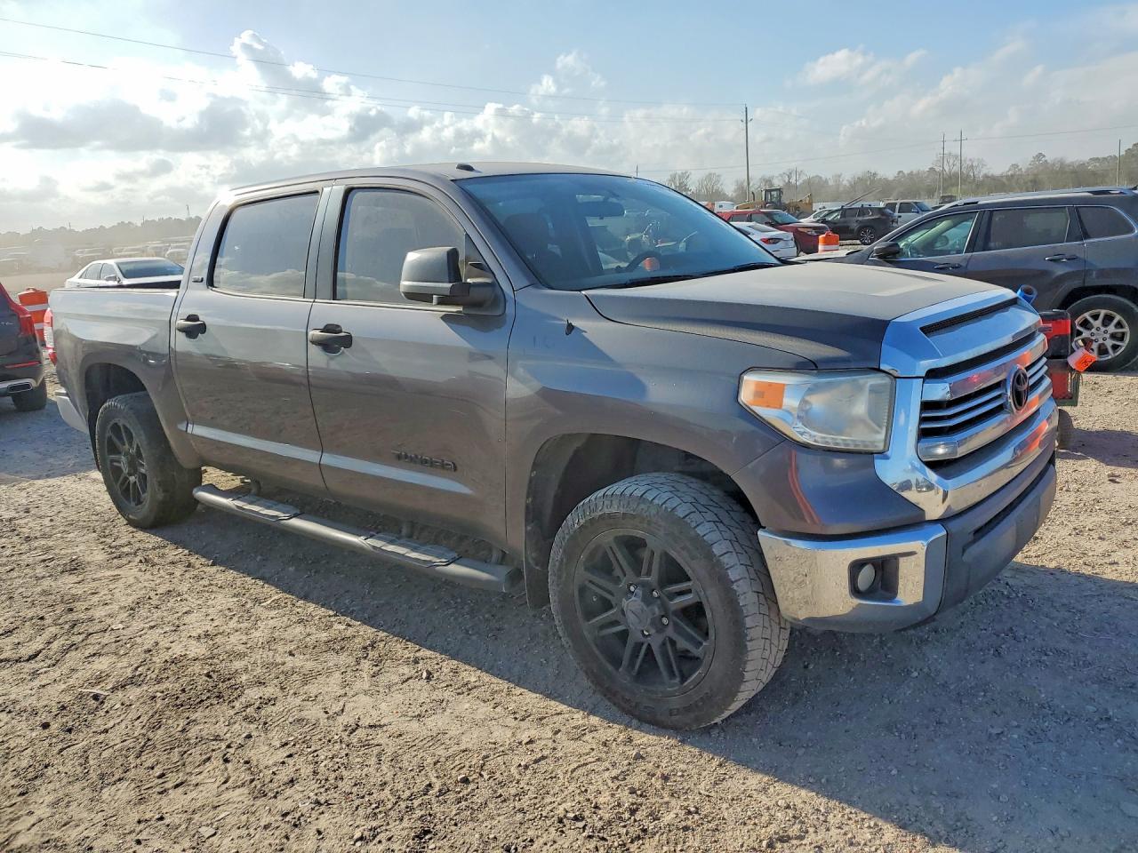 2017 TOYOTA TUNDRA — фото 4