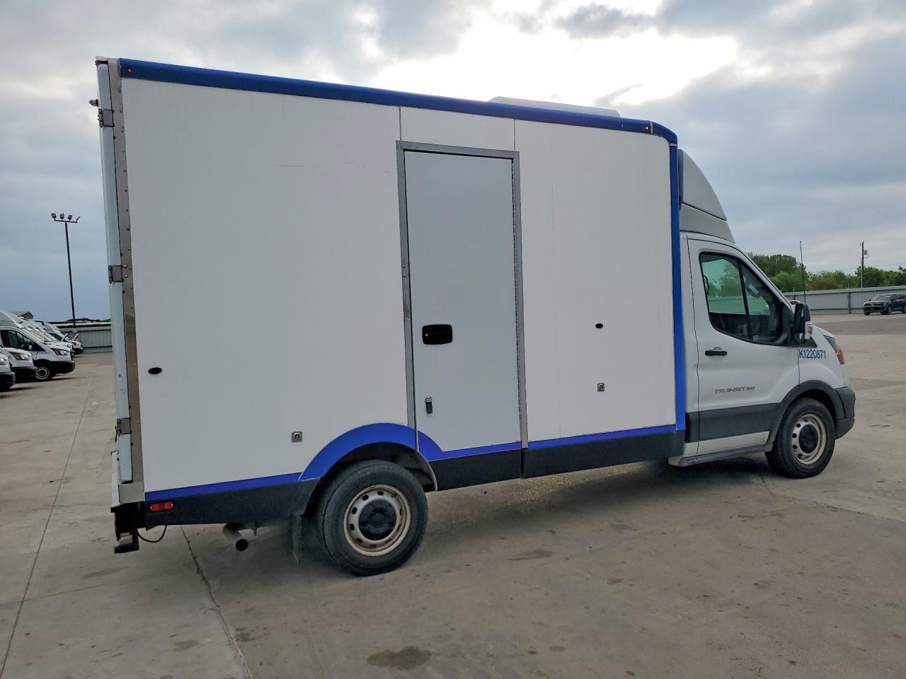FORD TRANSIT