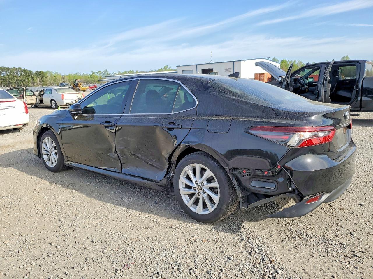 2021 TOYOTA CAMRY — фото 2