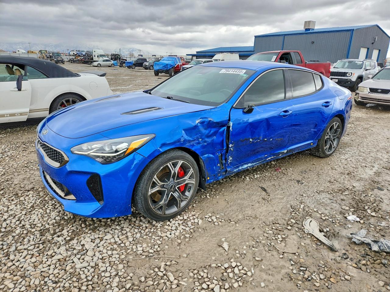 KIA STINGER