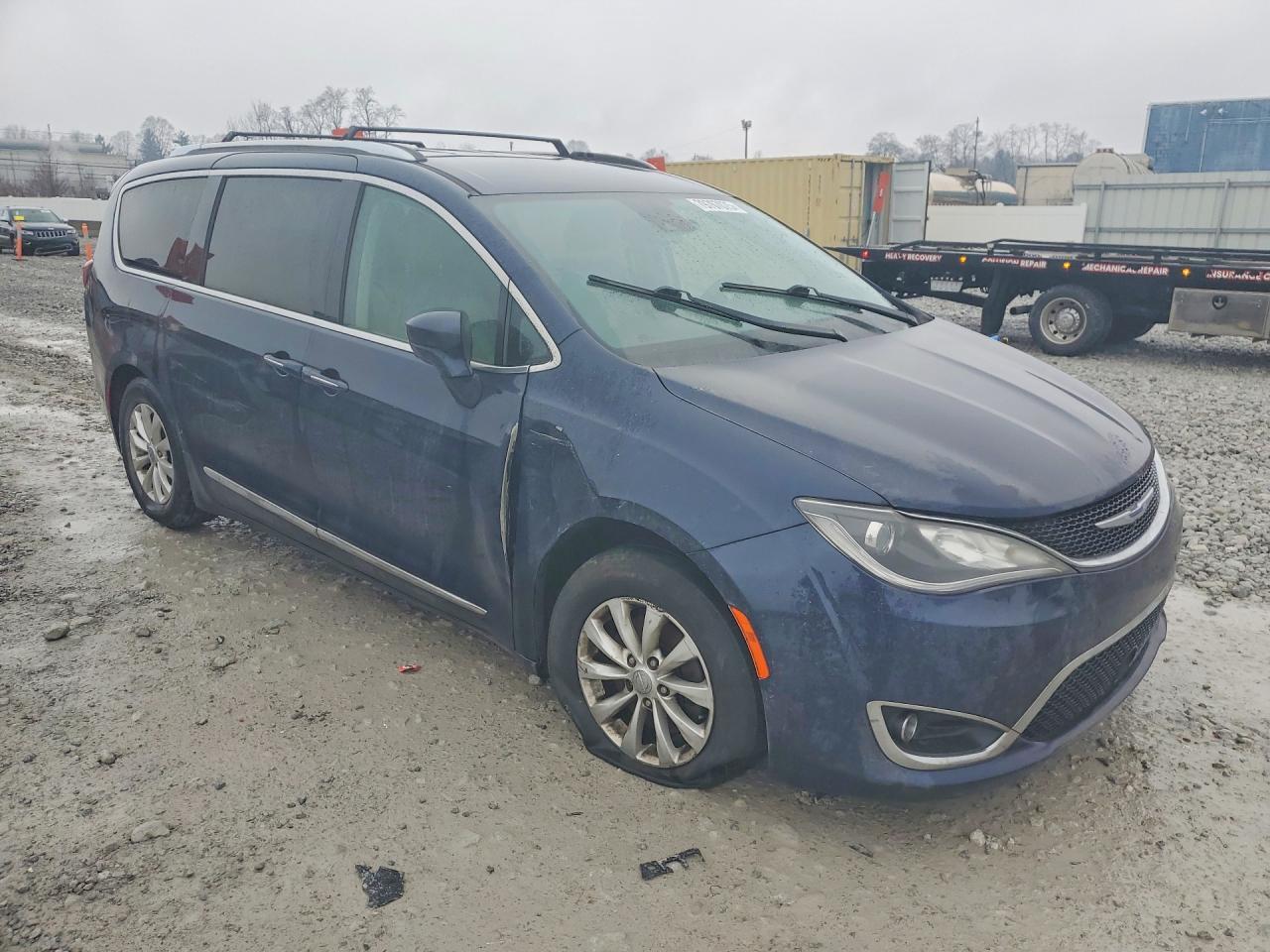 CHRYSLER PACIFICA