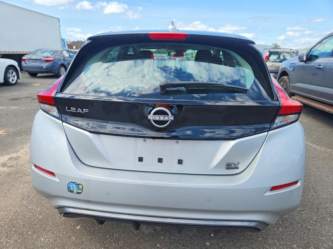 NISSAN LEAF