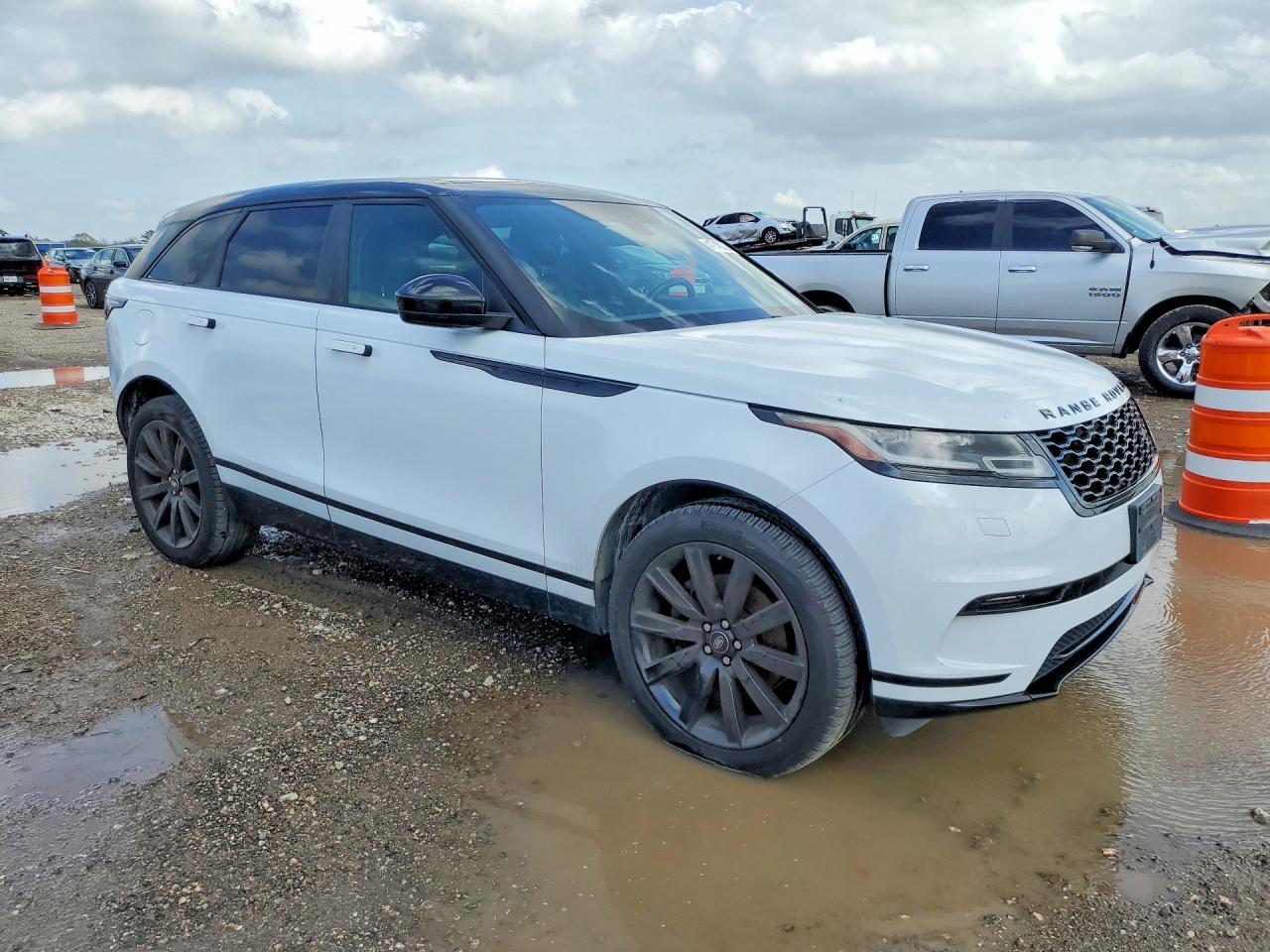 2018 LAND ROVER RANGE ROVER VELAR — фото 4